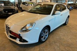 Alfa Romeo Giulietta 1.4 Turbo 120 CV GPL"NEOPATENTATI" Sedan / Saloon 2013 White