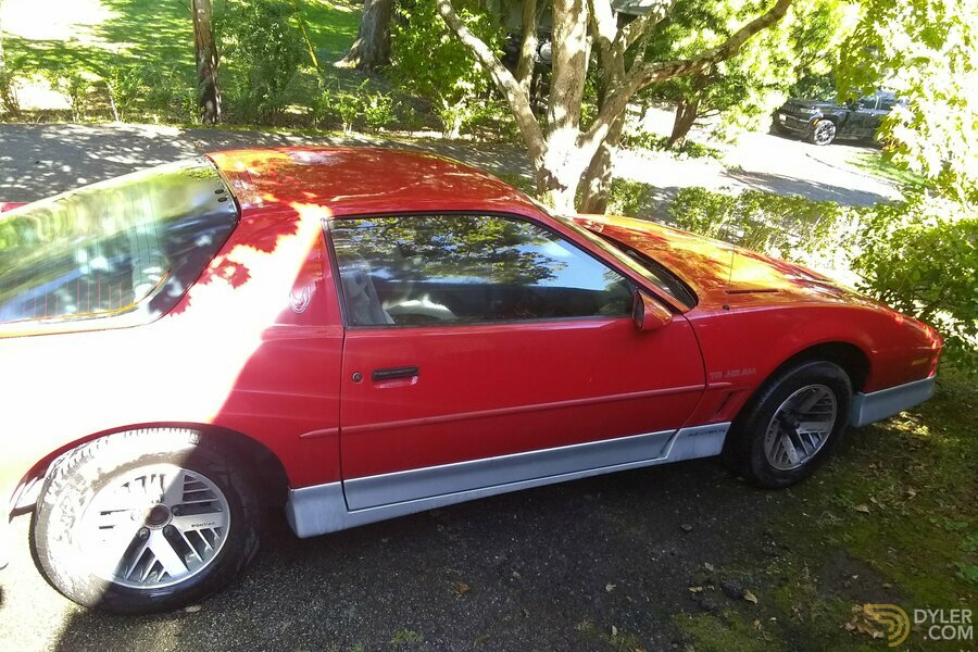 Pontiac Firebird Trans Am 5.0 liter V8 mpfi engine Hatchback 1987 Red