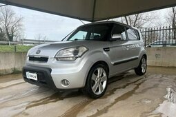 Kia Soul 1.6 CVVT Active GPL FINO AL 06/2030 Minivan / MPV 2010 Silver