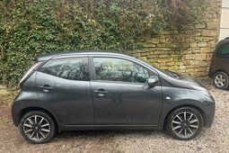 Toyota Aygo 1.0 VVT-i x-play x-shift Euro 5 5dr Euro 5 Hatchback 2015 Grey