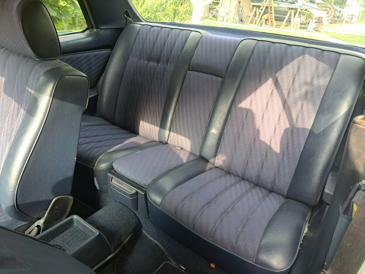 1977 Mercedes-Benz CE 280 Astral silver 892 Skala blue, foto 5