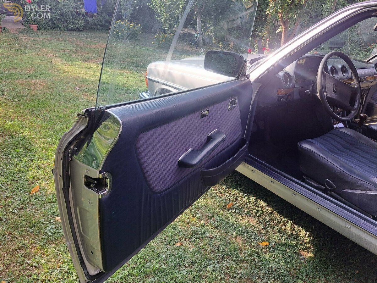 1977 Mercedes-Benz CE 280 Astral silver 892 Skala blue, foto 8