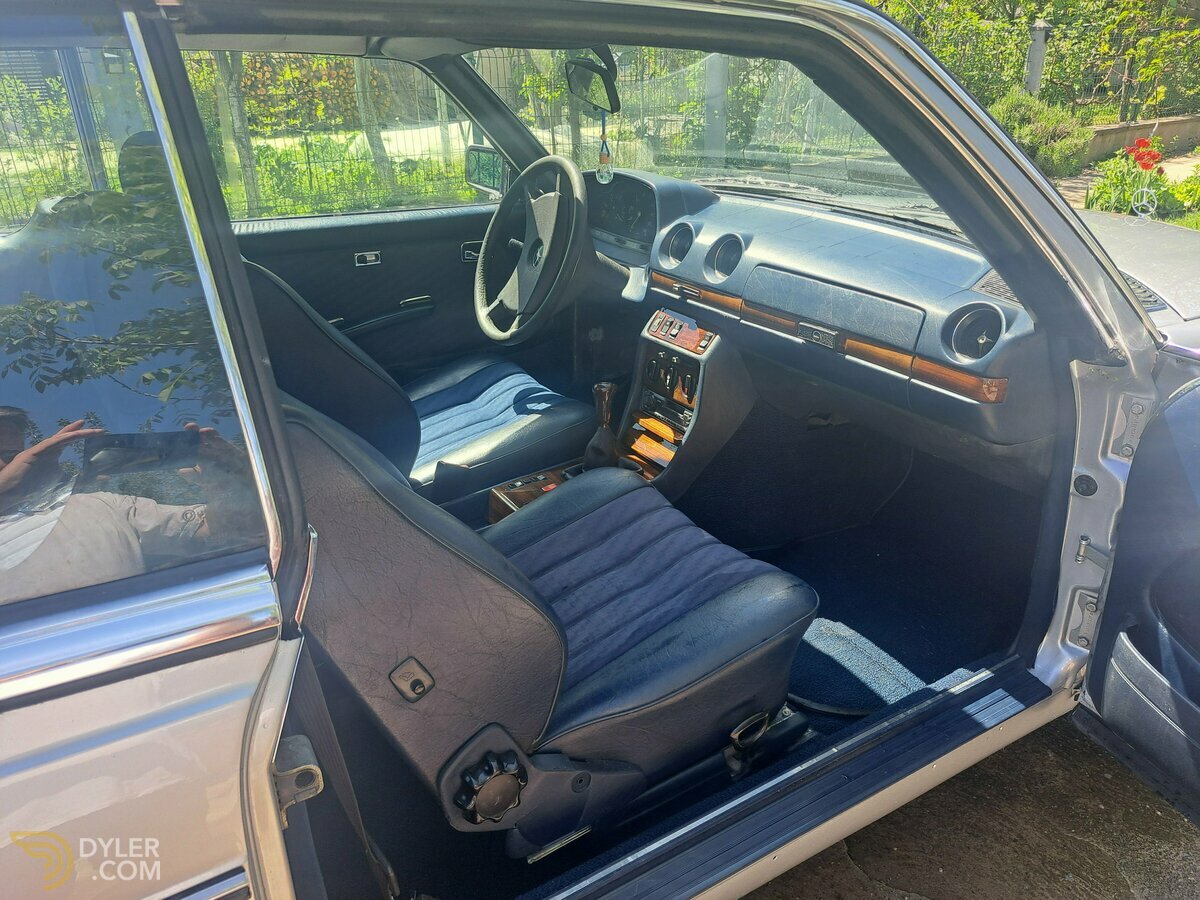 1977 Mercedes-Benz CE 280 Astral silver 892 Skala blue, foto 6