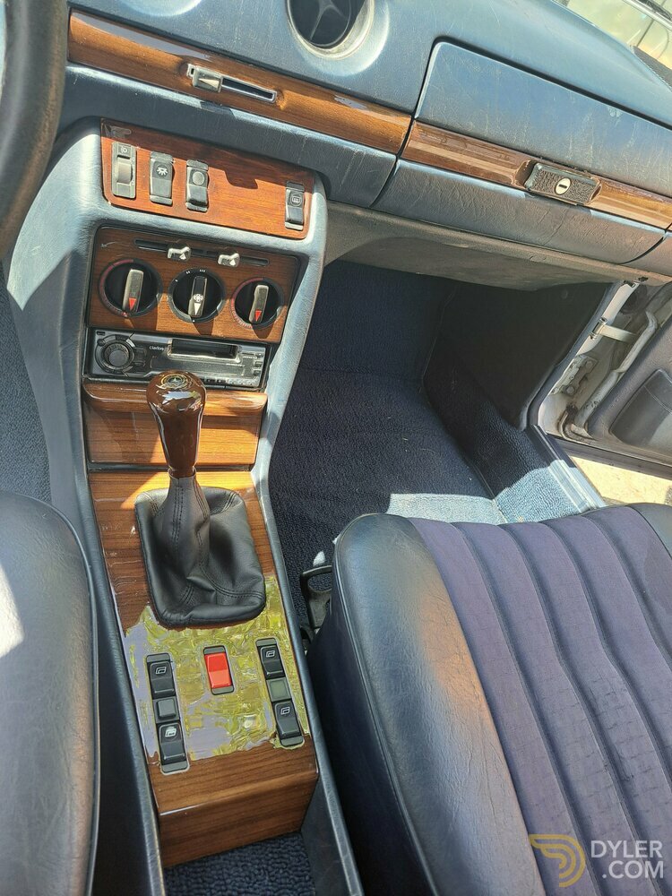 1977 Mercedes-Benz CE 280 Astral silver 892 Skala blue, foto 9