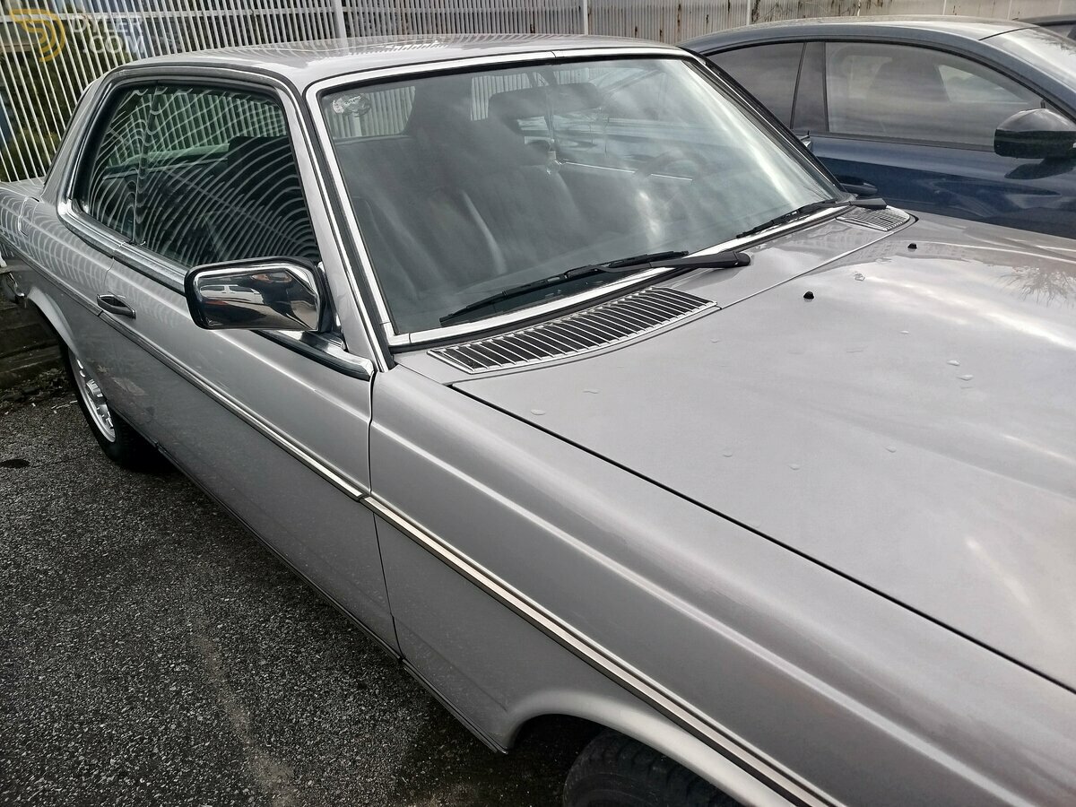 1977 Mercedes-Benz CE 280 Astral silver 892 Skala blue, foto 11