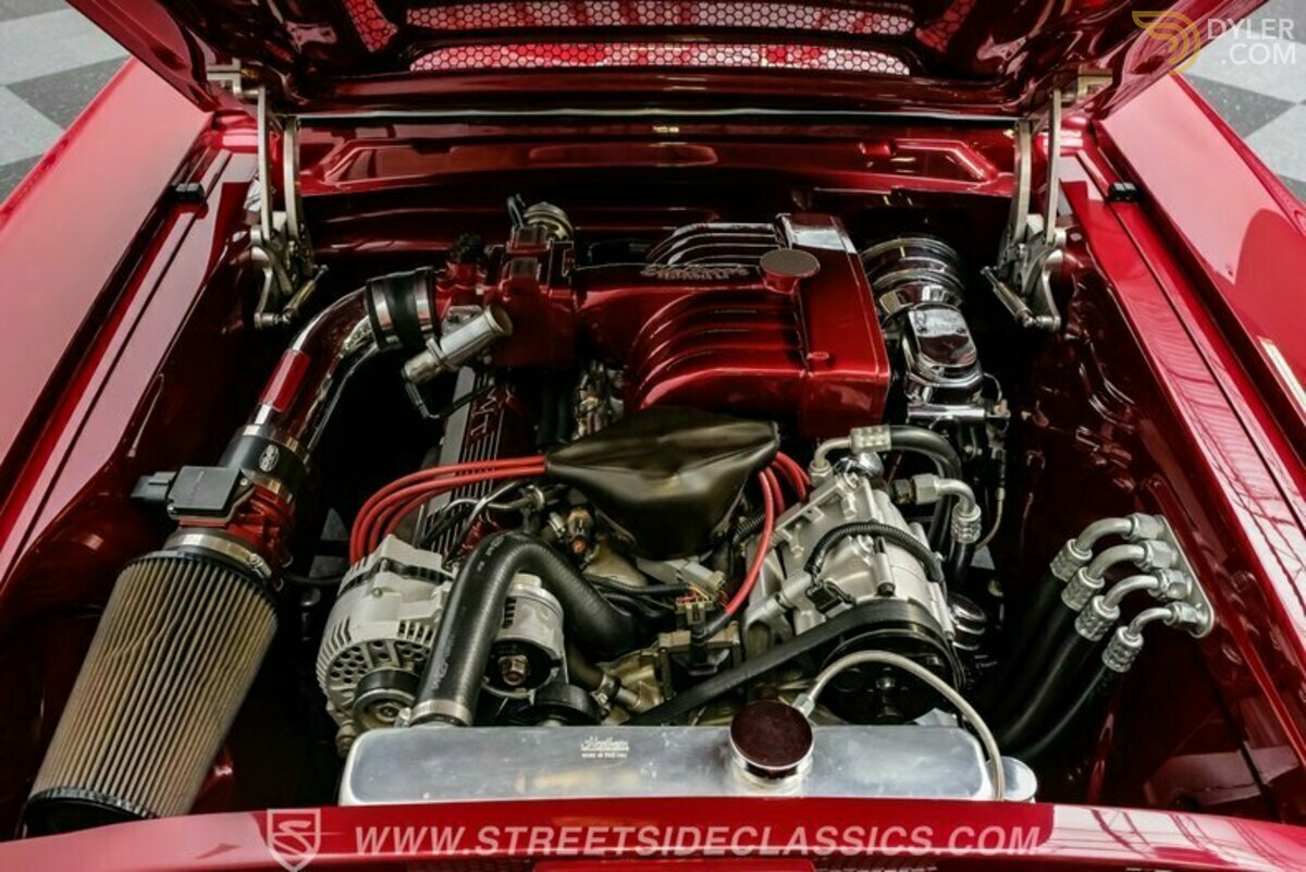 1965 Ford Mustang Fastback Restomod, foto 3