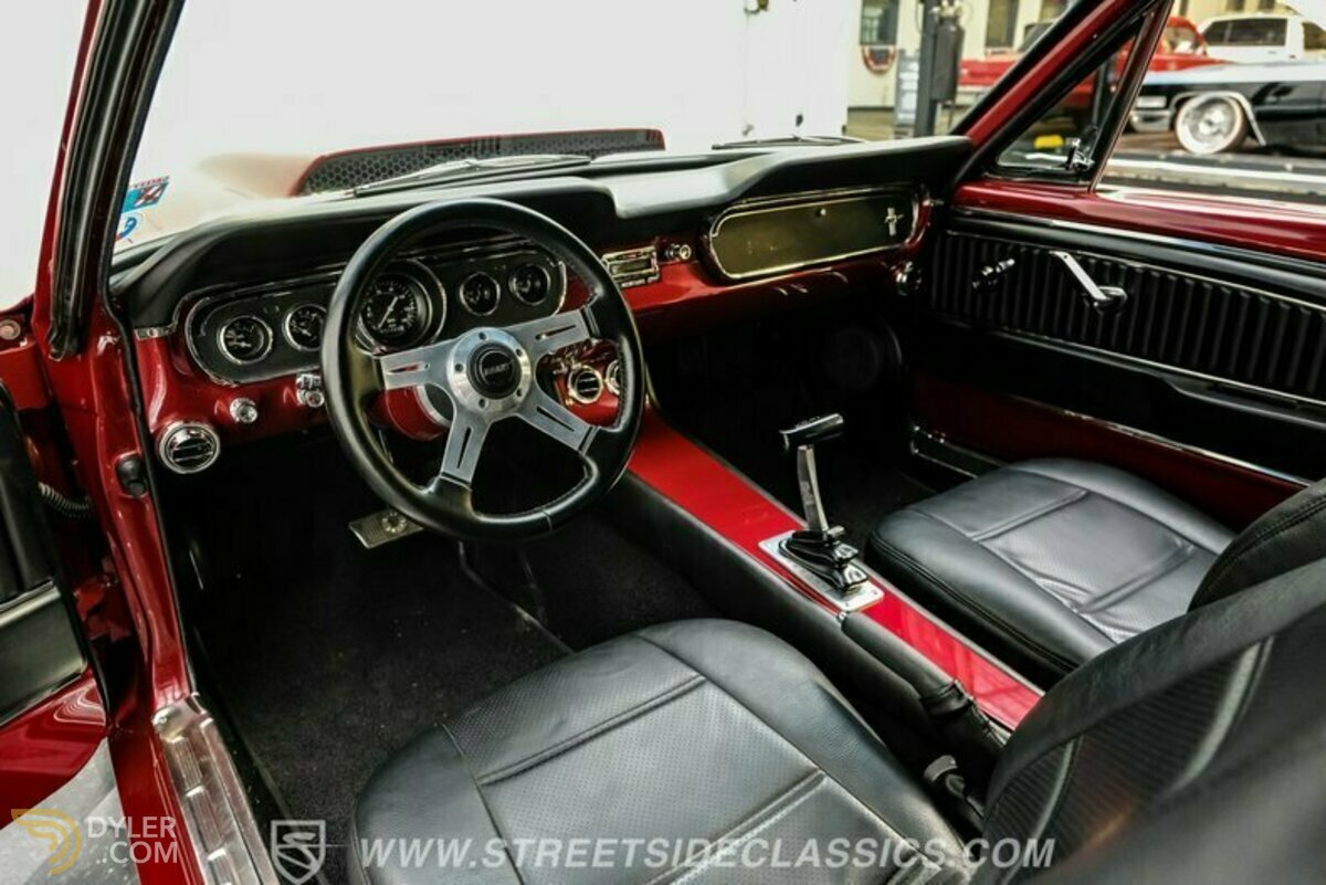 1965 Ford Mustang Fastback Restomod, foto 4
