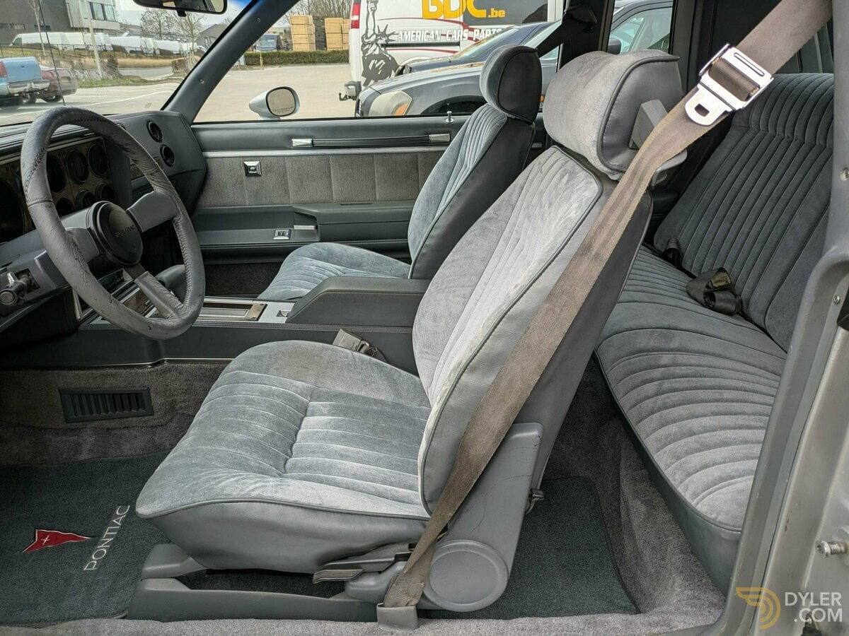 1986 Pontiac Grand Prix 2 + 2 AERO NASCAR, foto 9