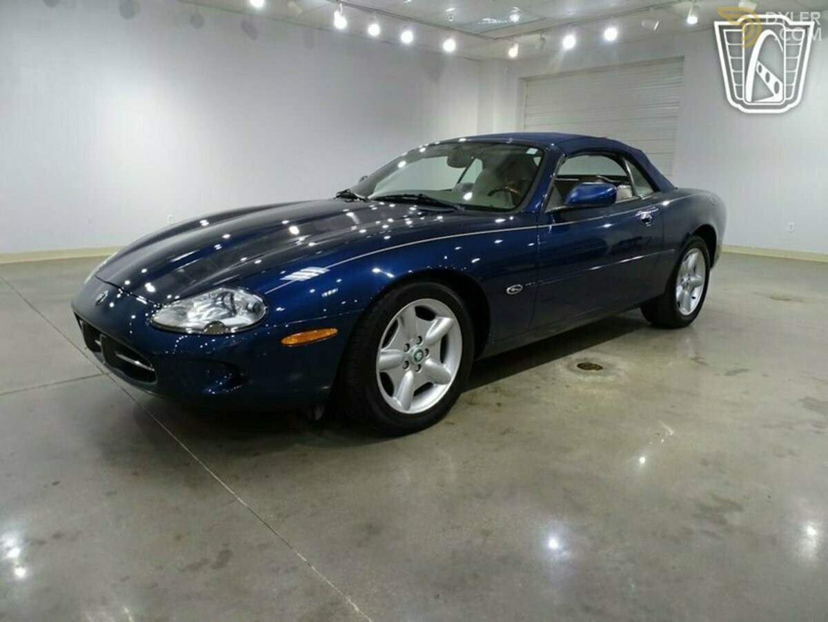 1998 Jaguar XK8, foto 2