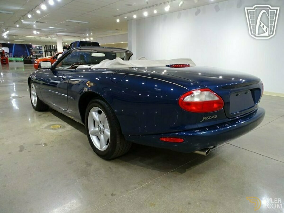 1998 Jaguar XK8, foto 4