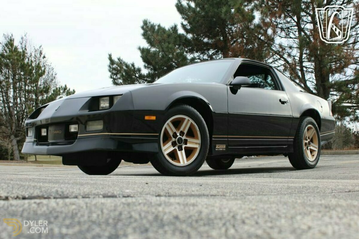 1985 Chevrolet Camaro Iroc Z28, foto 2