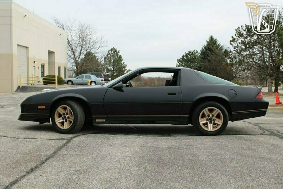 1985 Chevrolet Camaro Iroc Z28, foto 3