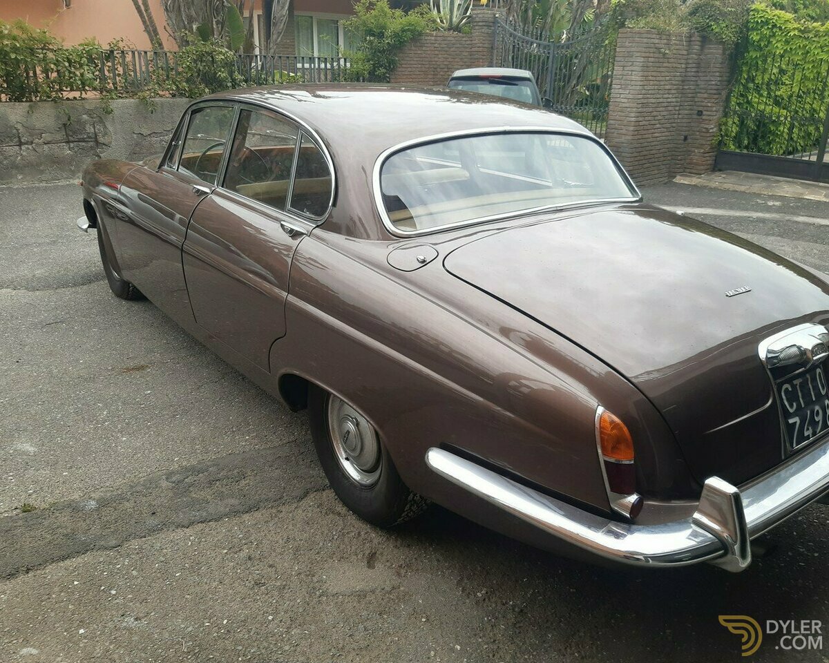 Classic 1964 Jaguar MK X For Sale. Price 18 900 eur - Dyler