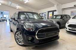 MINI Hatch 1.5 Cooper Seven Hatchback 5dr Petrol Manual Euro Hatchback 2017 Blue
