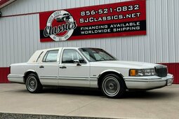 Lincoln Town Car Sedan / Saloon 1991