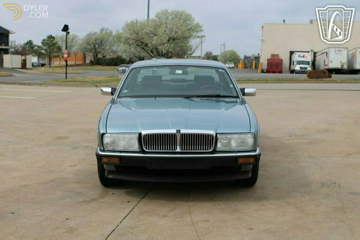 1990 Jaguar XJ6 Vanden Plas, foto 2