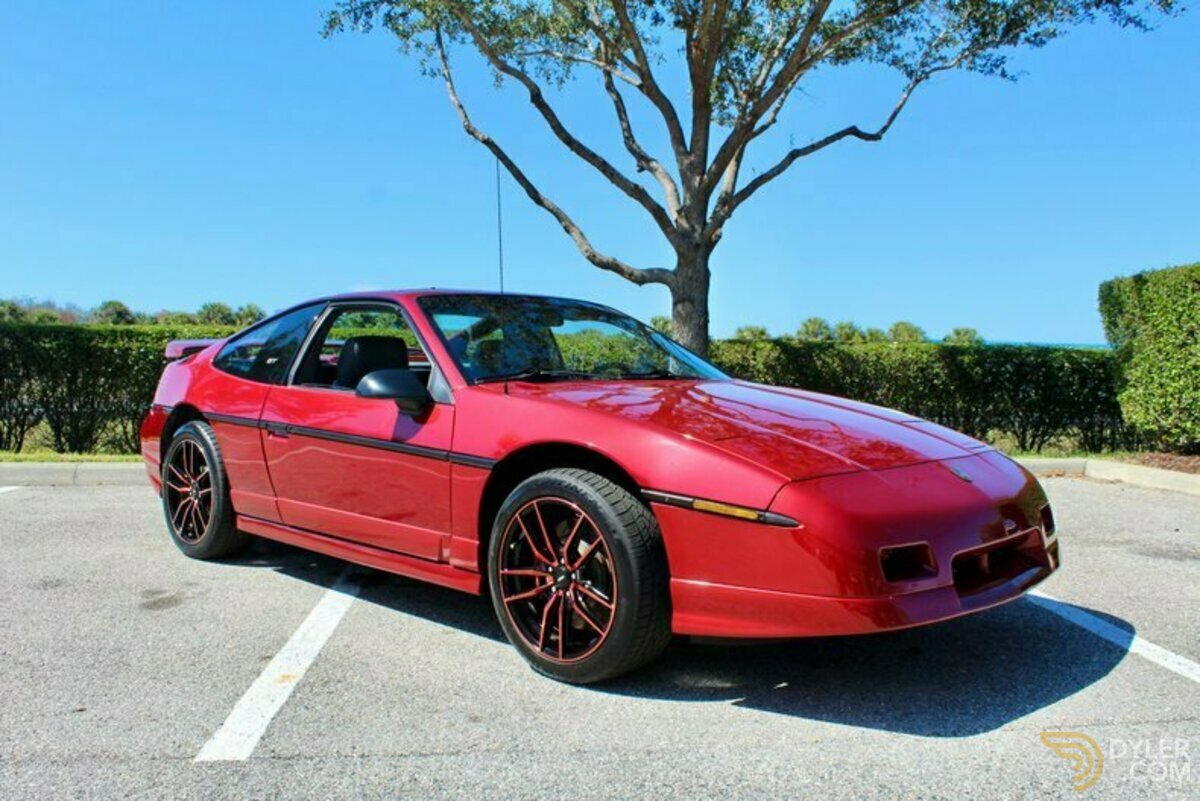 1988 Pontiac Fiero GT, foto 4