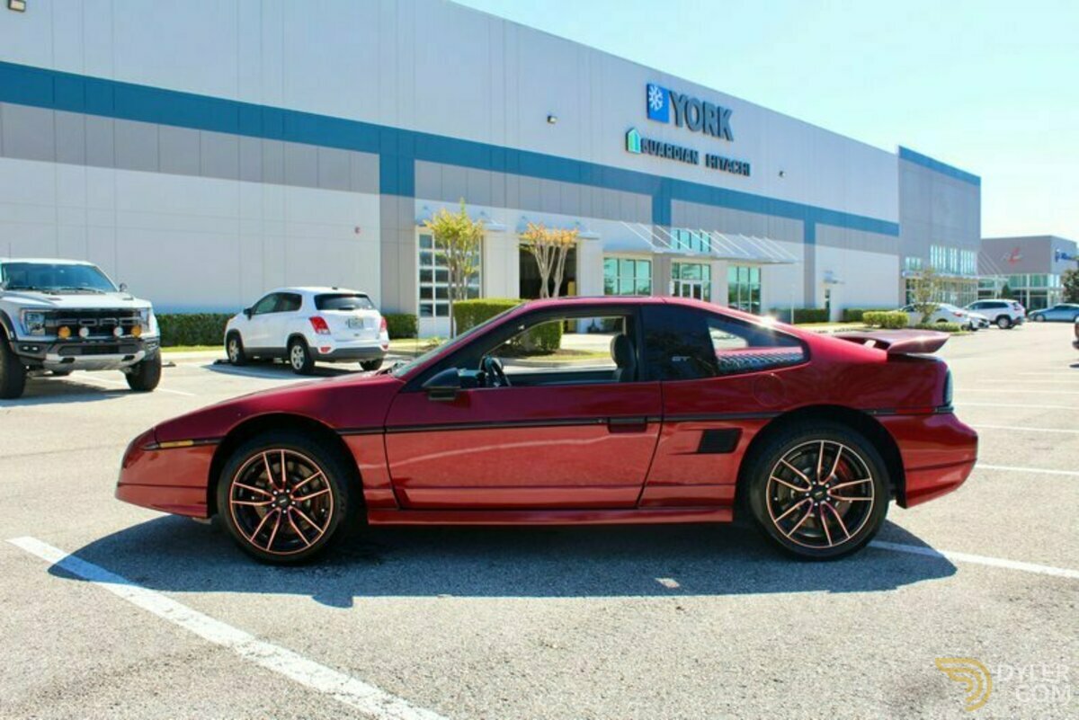 1988 Pontiac Fiero GT, foto 9