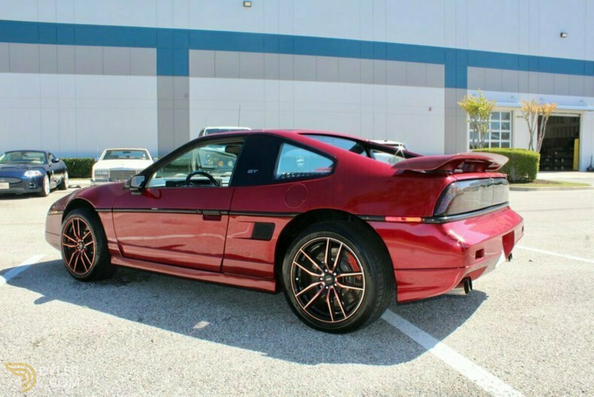 1988 Pontiac Fiero GT, foto 10