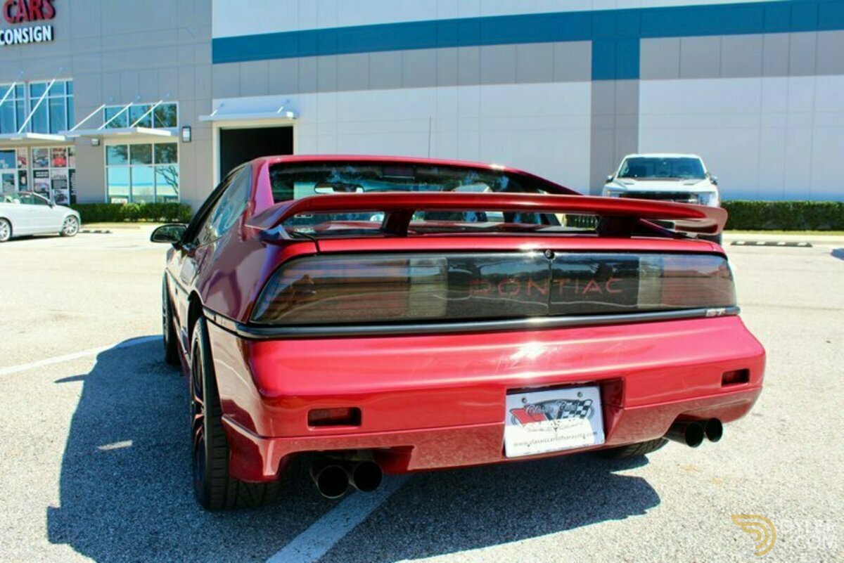 1988 Pontiac Fiero GT, foto 11