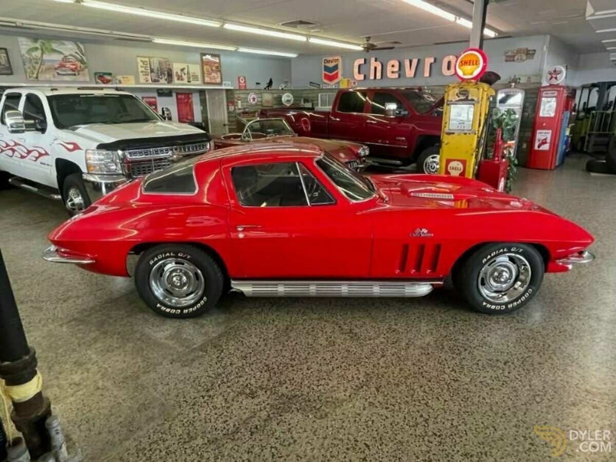 1966 Chevrolet Corvette, foto 1
