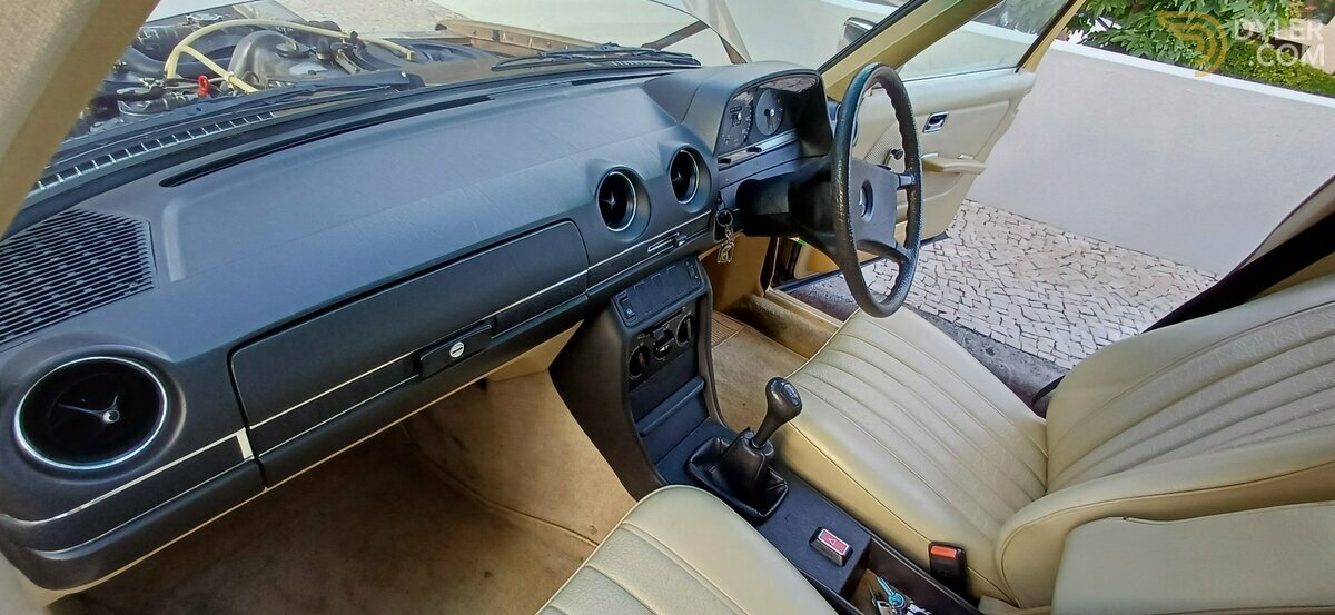 1978 Mercedes-Benz 240D (W123) - 60.114 Kms (37.571 Mls), foto 12