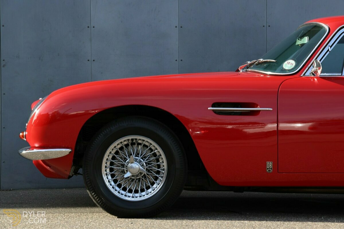 1966 Aston Martin DB6 Saloon RHD, foto 11