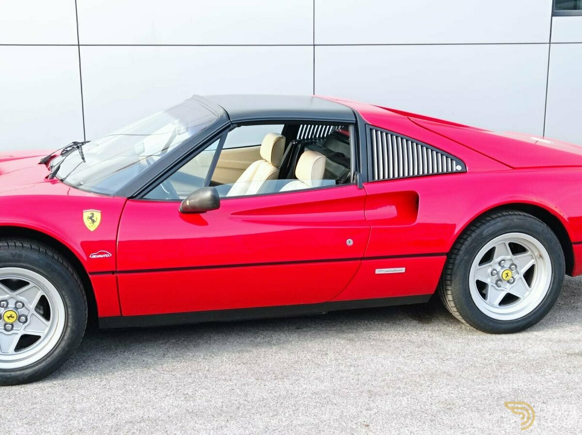 1983 Ferrari 308 GTS, foto 3