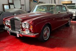 Rolls-Royce Corniche Coupe 1974 Rot