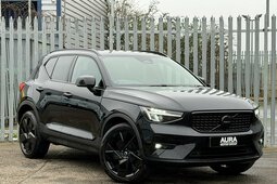 Volvo XC40 2.0 B4 MHEV Plus Black Edition DCT Auto Euro 6 (s/ 2024 Black
