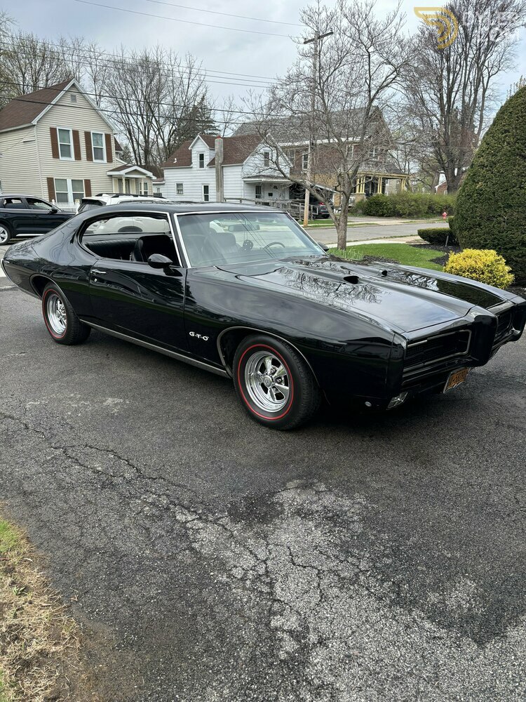 1969 Pontiac 2 door GTO. Numbers Matching Black with Black interior, foto 3