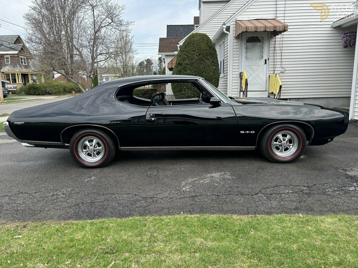 1969 Pontiac 2 door GTO. Numbers Matching Black with Black interior, foto 6