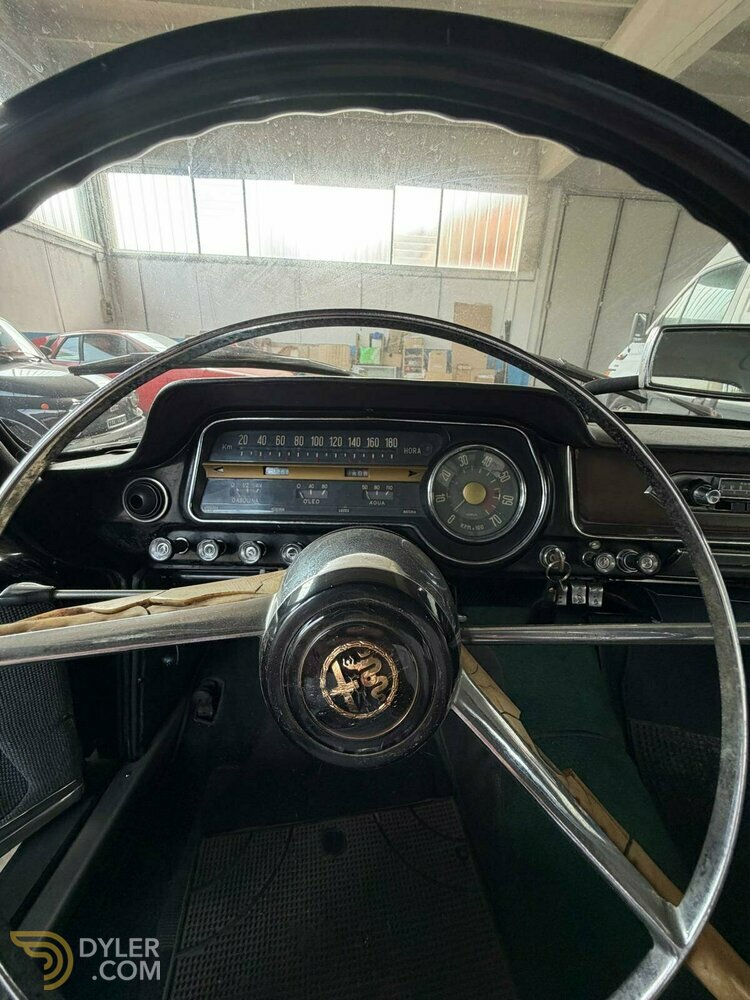 1961 Alfa Romeo 2000 BERLINA, foto 4
