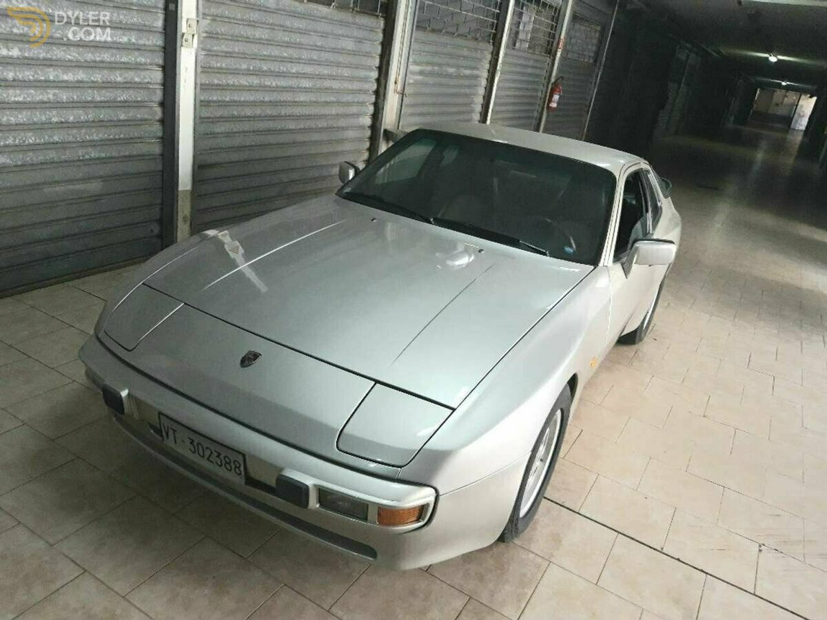 1986 Porsche 944, foto 2