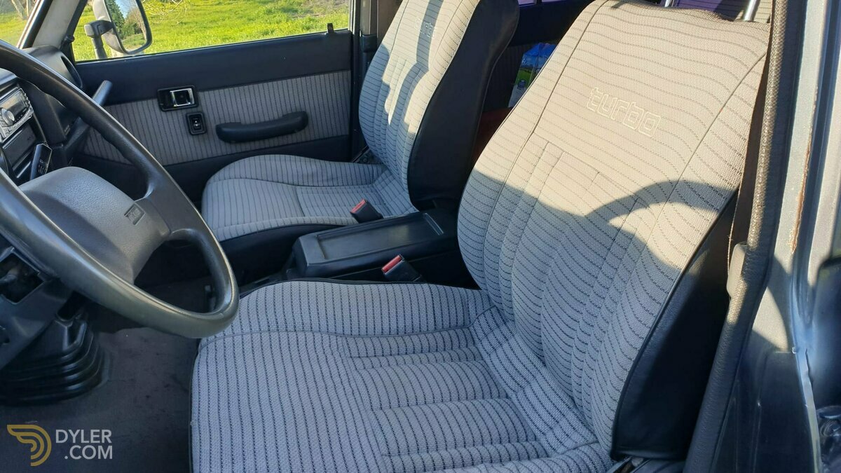 1990 Toyota Land Cruiser S Wagon T HJ61, foto 3