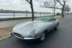 Jaguar XKE 1966 Argento