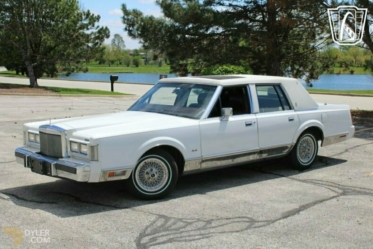 1988 Lincoln Town Car Signature, foto 2