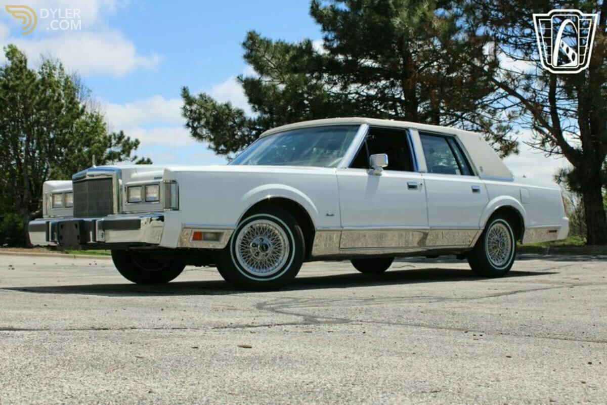 1988 Lincoln Town Car Signature, foto 3