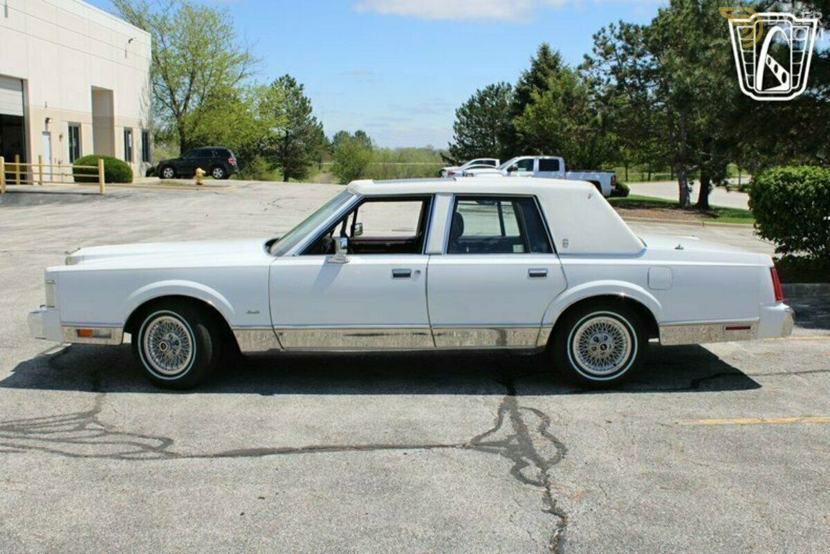 1988 Lincoln Town Car Signature, foto 4