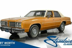 Oldsmobile Delta 88 Sedan/Berlina 1978 Bege