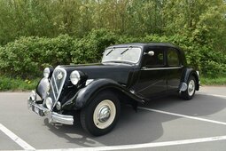 Citroen Traction Avant 15D SIX Restored Powersteering 15/6 Sedan / Saloon 1950 Black