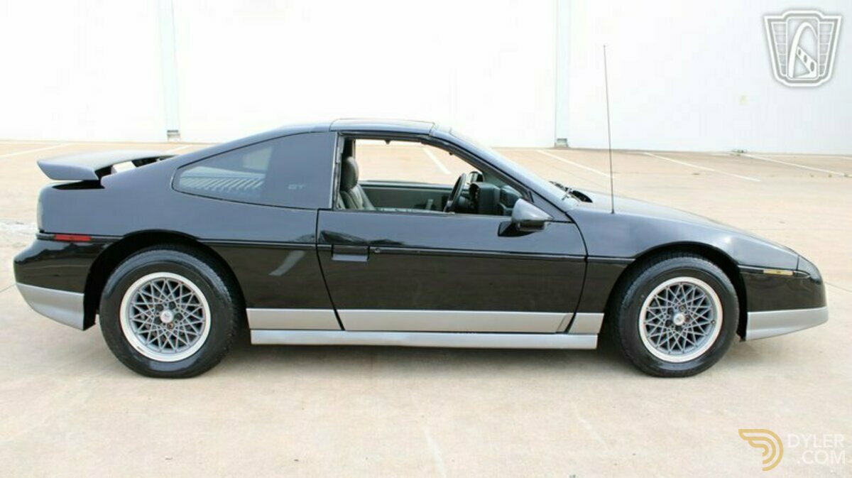 1987 Pontiac Fiero GT, foto 8
