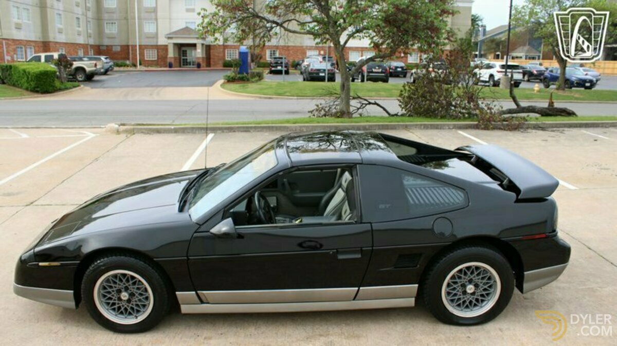 1987 Pontiac Fiero GT, foto 12