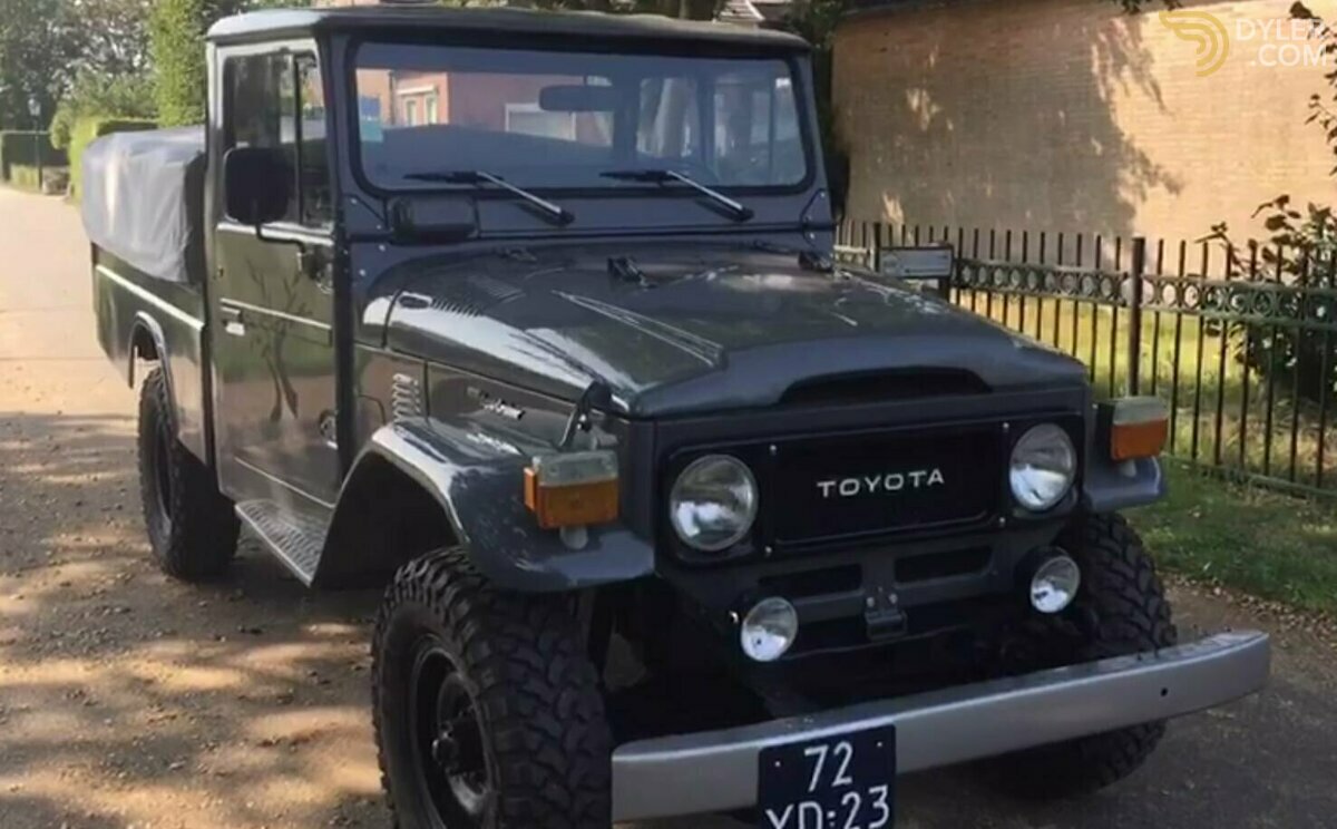 1976 Toyota Land Cruiser Manual, foto 1