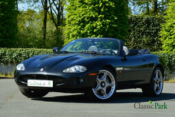 Jaguar XKR 4.0 V8 Convertible Cabriolet / Roadster 2000 Black