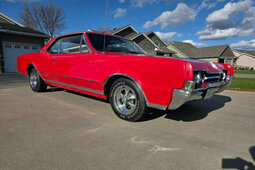 Oldsmobile Cutlass Supreme Coupe 1967 Rojo