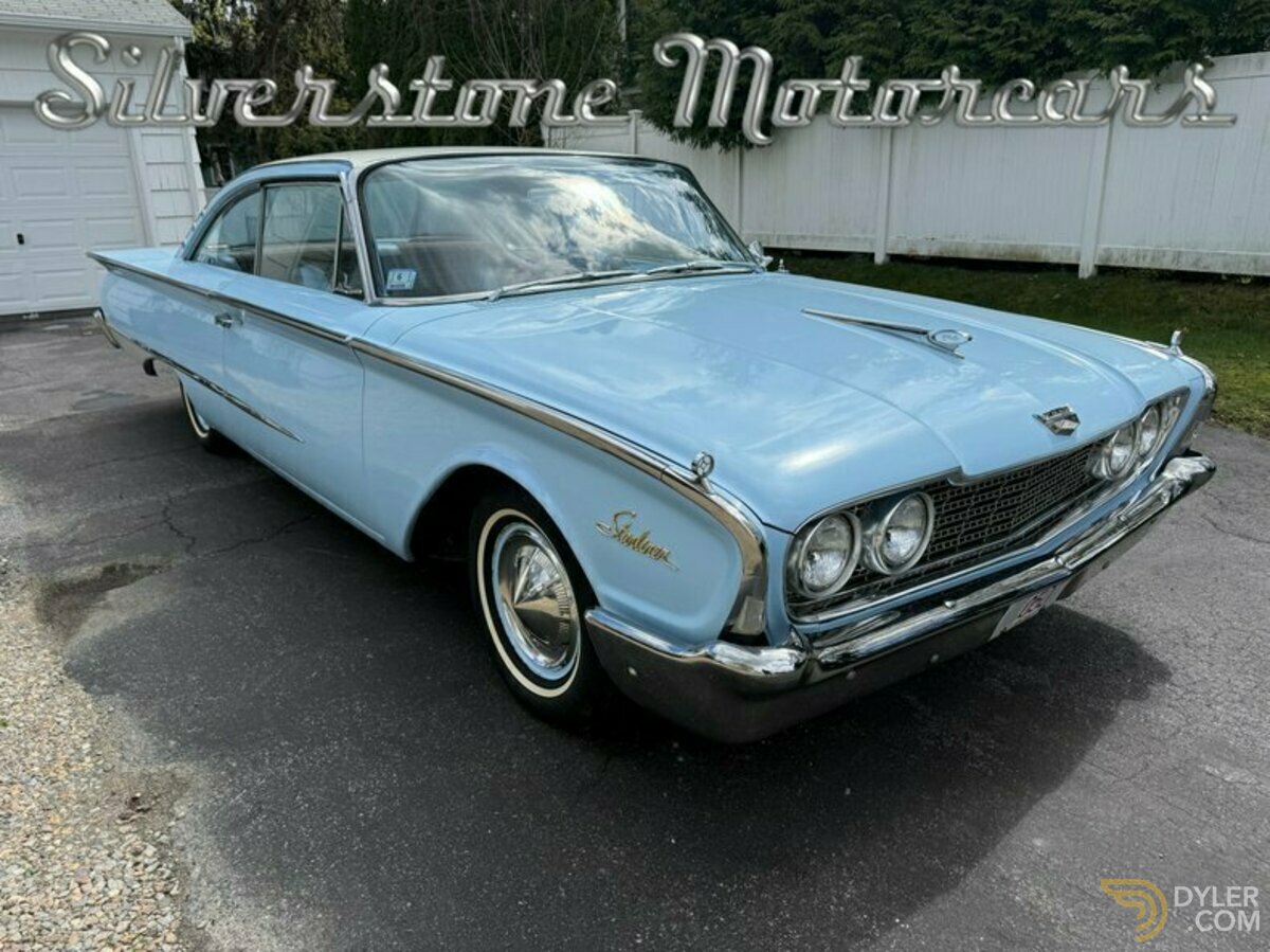 1960 Ford Galaxie Starliner, foto 3