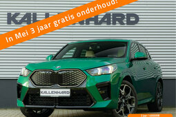 BMW iX2 eDrive20 - M-Sport Pro - M Compound Rem - Trekhaak SUV 2025 Green
