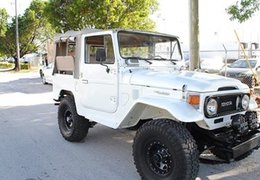 Toyota Land Cruiser FJ40 SUV 1978 White Toyota Land Cruiser FJ40 SUV 1978 White Car for Sale. 271573