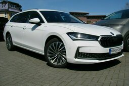 Skoda Superb 2.0TDi L&K 4x4 ACC LED AHK SHZ 360º Canton... Automóvel de turismo 2025